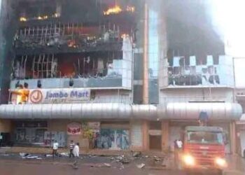 Lubumbashi : incendie du supermarché Jambo Mart, la population soupçonne un acte criminel