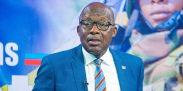 RDC : Manifestations au ministère des affaires étrangères, Christophe Lutundula condamne les dérapages des agents grévistes