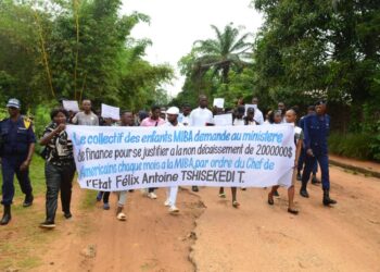 Kasaï-oriental : Le collectif des enfants MIBA dans la rue pour exiger la relance effective de la société