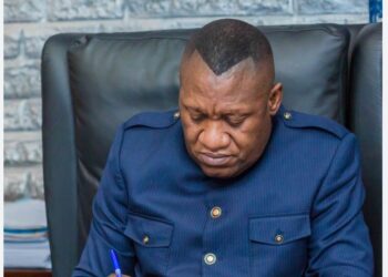 Fonction publique : à cause des agents fictifs, des doublons et d&rsquo;autres anomalies, l&rsquo;État perd près de 149 milliards FC par mois (IGF)