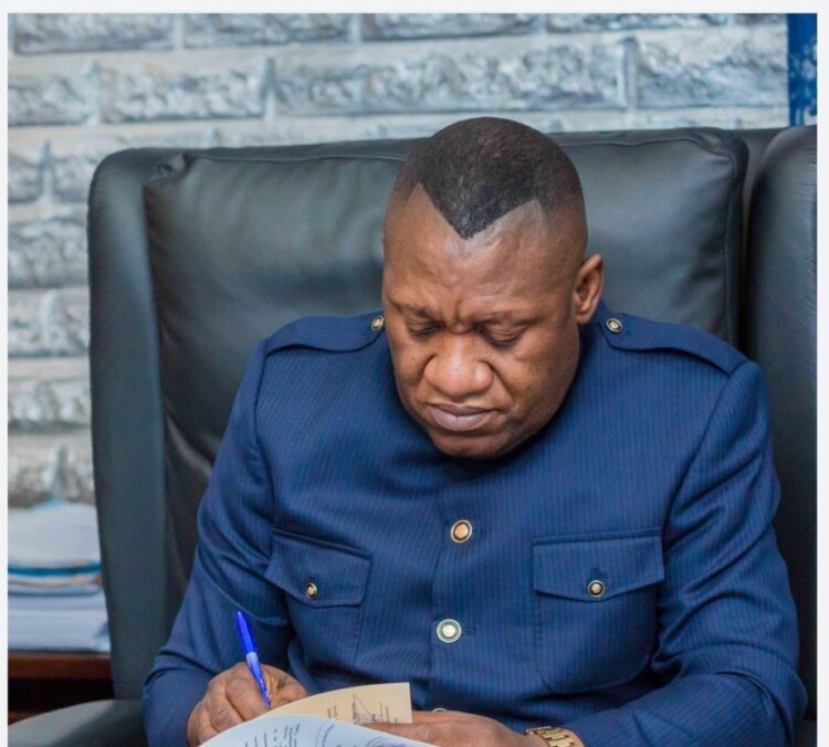 Fonction publique : à cause des agents fictifs, des doublons et d&rsquo;autres anomalies, l&rsquo;État perd près de 149 milliards FC par mois (IGF)