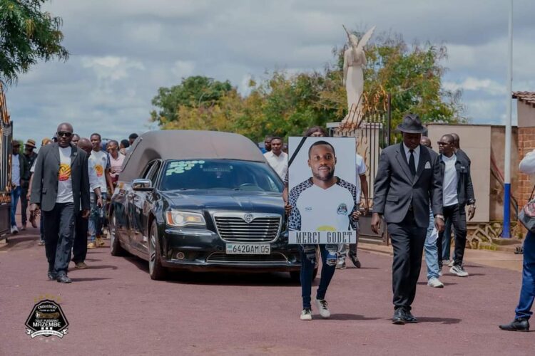 Football – TP Mazembe : Godet Masengo conduit à sa dernière demeure