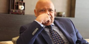 Katebe Katoto apporte son soutien à Katumbi : « c&rsquo;est mon petit frère…sa mère est congolaise et non zambienne »