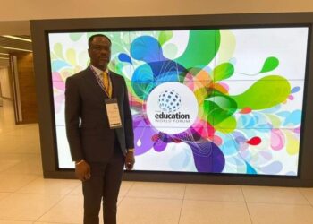 RDC-EPST : Tony Mwaba prend part au sommet mondial de l&rsquo;éducation à Londres 