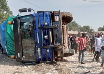 Mbujimayi: un camion transportant du maïs s&rsquo;est renversé sans faire de victime