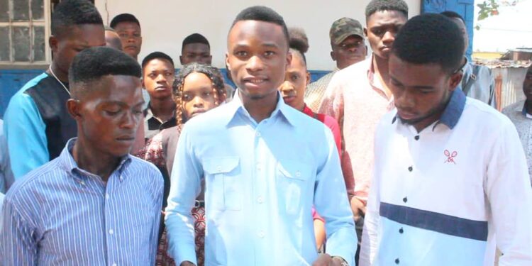 Kasaï-oriental : Les représentants des étudiants apportent leur soutien au gouverneur Mathias Kabeya