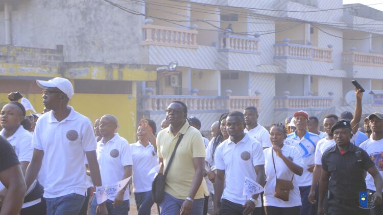 Trentenaire de l&rsquo;Université Officielle de Mbujimayi : une marche de santé pour prendre le dernier virage des festivités
