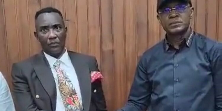 Crise politique à Kinshasa : Gentiny Ngobila porte plainte contre Godé Mpoyi