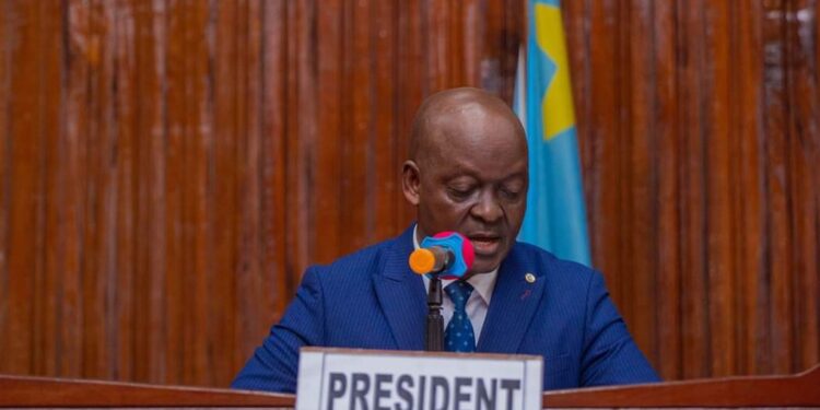 Kasaï-Oriental : le président de l&rsquo;Assemblée provinciale sur une chaise éjectable, les députés réclament son départ