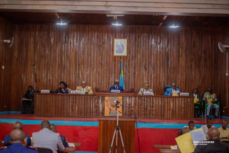 Menace de destitution du Président de l&rsquo;Assemblée provinciale du Kasaï-Oriental :  et si c&rsquo;est le gouverneur la véritable cible ?