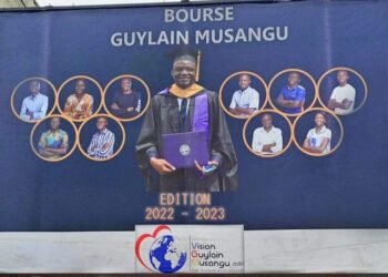 Mbujimayi: les bénéficiaires de la bourse Guylain Musangu et leurs familles louent l&rsquo;initiative de ce philanthrope