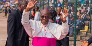 Kasaï-Oriental: l&rsquo;évêque de Mbujimayi en médiateur pour ramener la paix à l&rsquo;assemblée provinciale