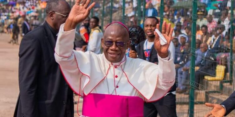 Kasaï-Oriental: l&rsquo;évêque de Mbujimayi en médiateur pour ramener la paix à l&rsquo;assemblée provinciale