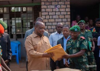 Kasaï-Oriental: le gouverneur Mathias Kabeya lance le concours d&rsquo;accès à l&rsquo;académie militaire et rend hommage aux FARDC