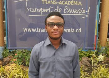 ESU -Trans Académia : Idriss Mbiya plaide auprès du Directeur Général pour le déploiement des bus à Mbujimayi
