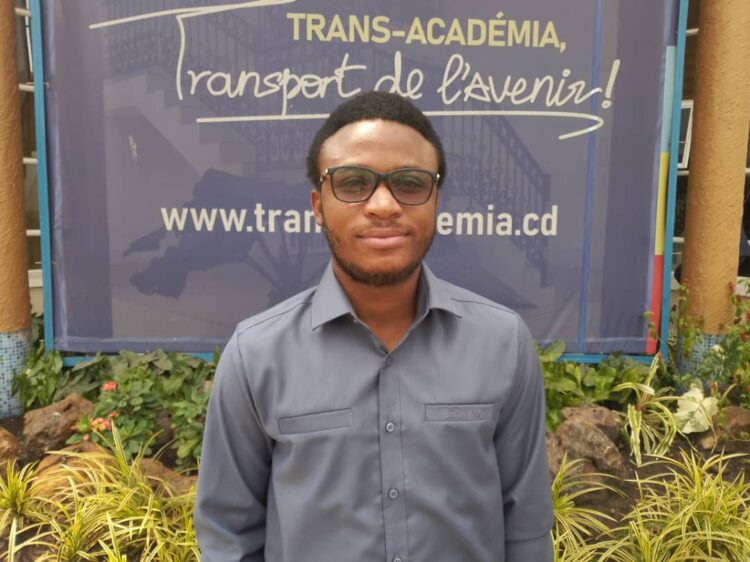 ESU -Trans Académia : Idriss Mbiya plaide auprès du Directeur Général pour le déploiement des bus à Mbujimayi