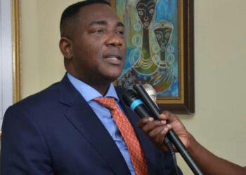 RDC : la baisse du taux de change est « la conséquence des mesures prises par le gouvernement » (Professeur Godé Mpoyi)