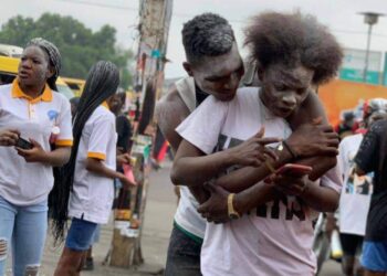 Mbujimayi: quand l&rsquo;euphorie de la publication des résultats de l&rsquo;examen d&rsquo;État gagne la ville
