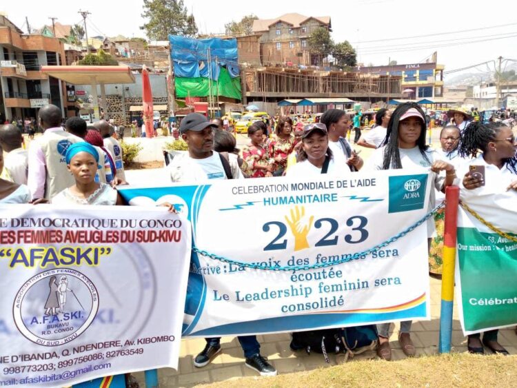 Journée mondiale de l’aide humanitaire : Bruno Lemarquis salue le dévouement des humanitaires congolais à venir en aide à des personnes vulnérables