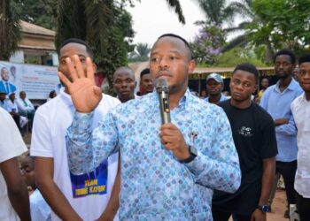 Mbujimayi: en communion avec sa base, Tobie Kayumbi prêche pour un second mandat de Tshisekedi