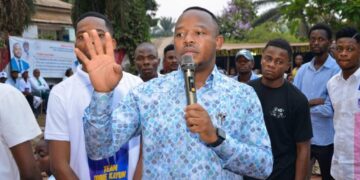 Mbujimayi: en communion avec sa base, Tobie Kayumbi prêche pour un second mandat de Tshisekedi