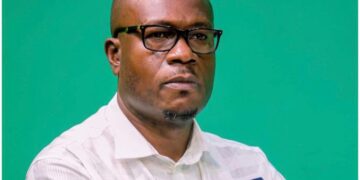 Gratuité de la maternité : Sesanga y voit une décision électoraliste de Tshisekedi destinée à détourner l’attention de la population