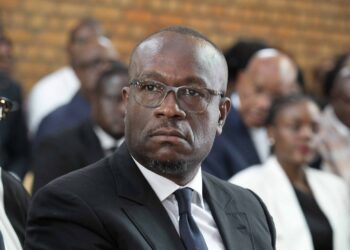 Massacre de Goma : Delly Sesanga dénonce les conditions d’enterrement des victimes