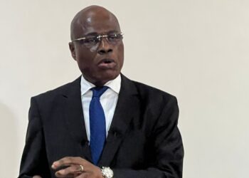 Élection présidentielle : Martin Fayulu court-circuite ses partisans et annonce sa candidature