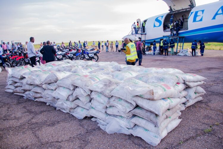 Mbujimayi: José Mpanda apporte 500 tonnes de maïs et des intrants agricoles pour faire face à la crise alimentaire