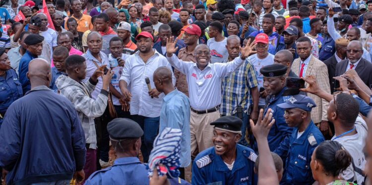 RDC : Matata Ponyo se retire de la course à la présidentielle et fait allégeance à Moïse Katumbi