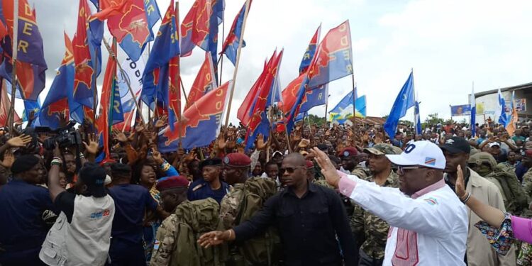 À Gemena, Félix Tshisekedi met la population en garde contre les candidats de l&rsquo;étranger