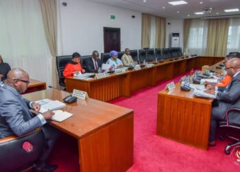 RDC: le gouvernement dit poursuivre les efforts pour maîtriser l&rsquo;inflation et le taux de change