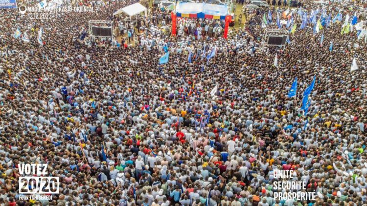 Élections 2023 : Félix Tshisekedi accueilli à Mbujimayi en « véritable fils du terroir »