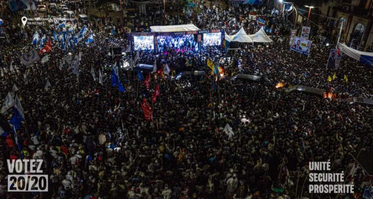 Élections 2023 : En Campagne électorale à Lubumbashi, Félix Tshisekedi promet de créer encore plus d’emplois pour les jeunes