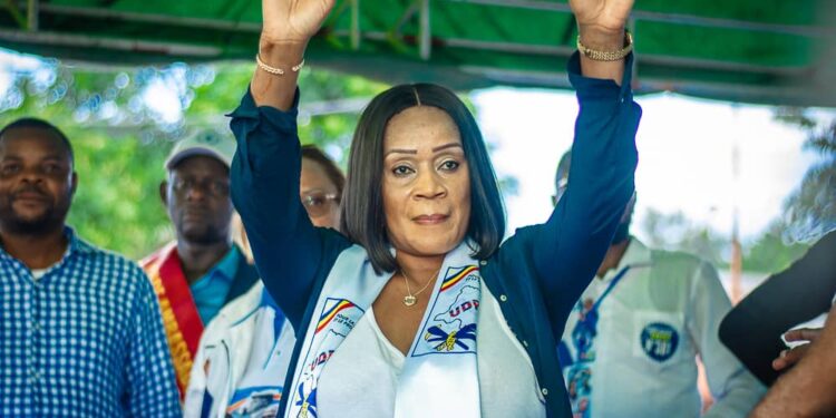 Élections 2023 : Roselyne Mbombo, candidate députée nationale N°254, triomphe à Mbujimayi