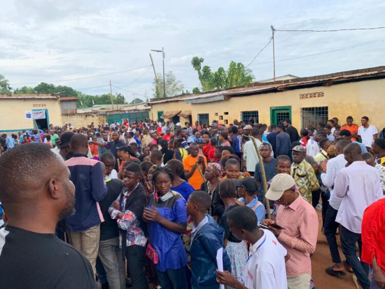 Élections 2023 : le vote n&rsquo;a pas encore commencé dans plusieurs bureaux de Mbujimayi