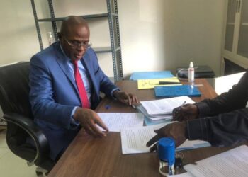 Contentieux électoral : Théodore Ngoy saisit la cour constitutionnelle pour obtenir l&rsquo;annulation des élections