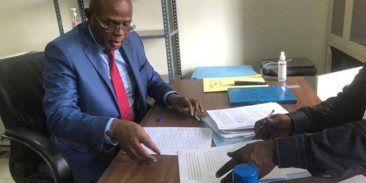 Contentieux électoral : Théodore Ngoy saisit la cour constitutionnelle pour obtenir l’annulation des élections