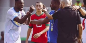 CAN 2023 : la CAF sanctionne lourdement la fédération marocaine  et son sélectionneur suite à l&rsquo;altercation avec Mbemba