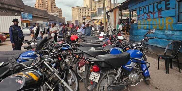 Kinshasa : interdits d&rsquo;accès à Gombe,  les conducteurs de moto-taxis plaident leur cause auprès de Christophe Mboso