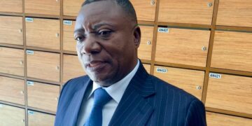 Assemblée nationale : Alphonse Ngoyi Kasanji veut légiférer sur la production et la commercialisation de l&rsquo;alcool indigène