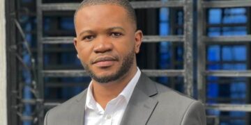 Justice : condamné à 6 mois de prison, le journaliste Stanys Bujakera reste en détention