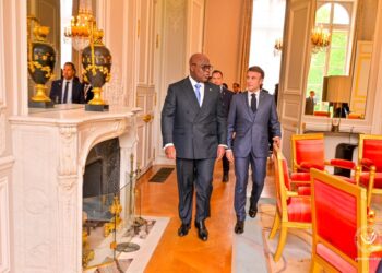 RDC – France : Face à Tshisekedii, Macron invite le Rwanda à se retirer du territoire congolais