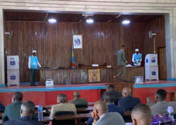 Élections des gouverneurs et sénateurs : le vote a commencé à Mbujimayi