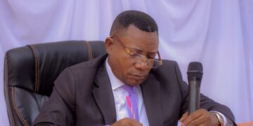 Assemblée nationale : Alphonse Ngoyi Kasanji retire sa candidature de la première vice-présidence