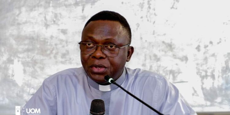 ESU – UOM : le recteur Cibaka exclut un étudiant finaliste de médecine inscrit avec de faux relevés de côtes