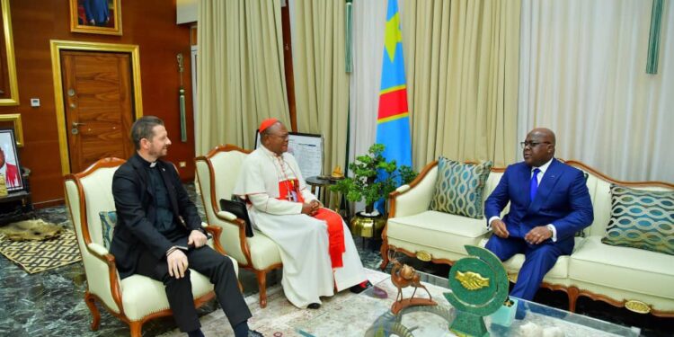 RDC : Le Cardinal Fridolin Ambogo reçu par Félix Tshisekedi, « le souci du président est le bien du peuple »
