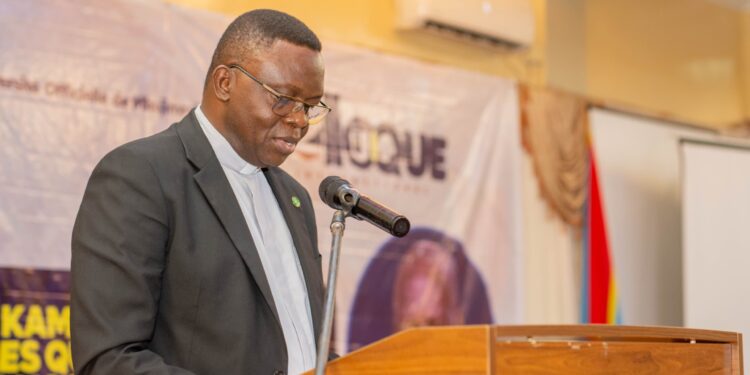 ESU : clôture du deuxième colloque international de l&rsquo;Université Officielle de Mbujimayi, le recteur Cibaka salue les performances des conférenciers