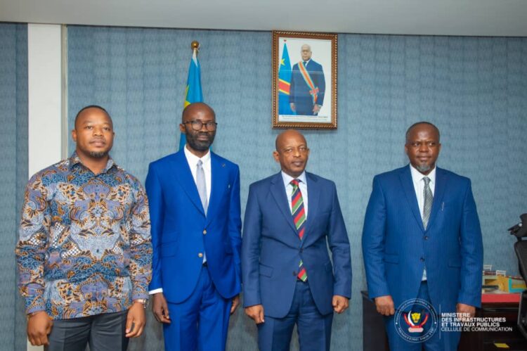 Kasaï-Oriental : les travaux de construction d&rsquo;un nouveau pont sur la rivière Lubi débutent ce mardi, annonce le député national Tobie Kayumbi