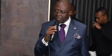 RDC : « le gouvernement Suminwa a accouché d&rsquo;une souris, ce programme est un chapelet de bonnes intentions » (Mwando Nsimba)